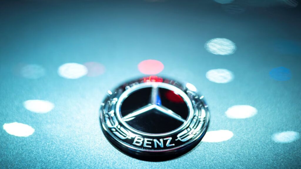 Mercedes Alone Faces Non-Compliance With EU CO₂ Standards